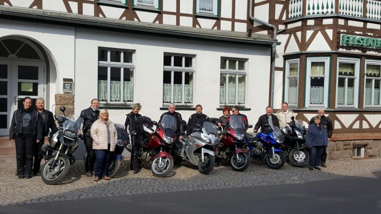 Gaststaette Und Pension Felsenthal 塔巴尔茨 外观 照片